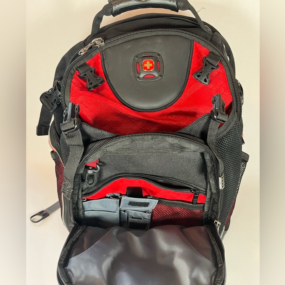 Wenger Swissgear Maxxum 16” Computer Backpack